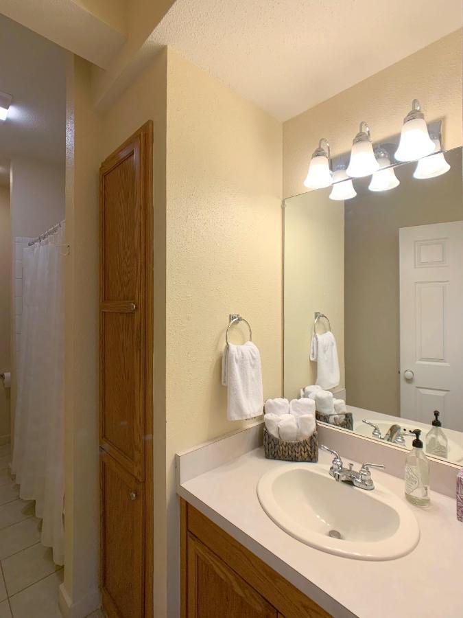 Schmitz Bed & Breakfast Нью Браунфелс Экстерьер фото