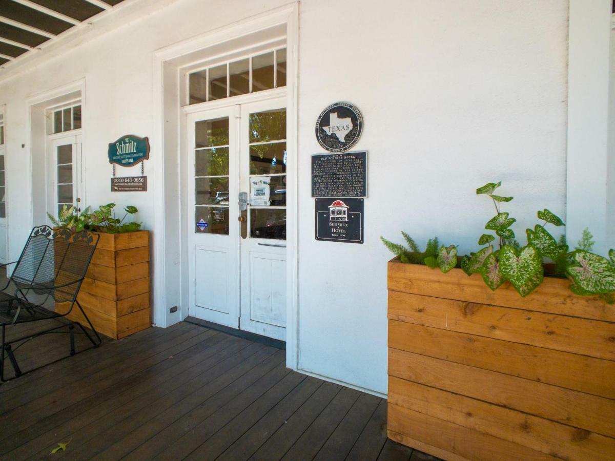 Schmitz Bed & Breakfast Нью Браунфелс Экстерьер фото